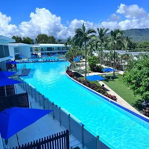 Aparthotel Pool